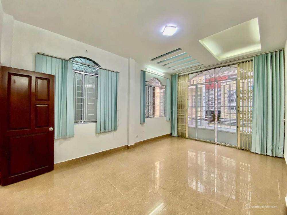 VIP PHAN HUY ÍCH - TÂN BÌNH - NHÀ RỘNG - ĐƯỜNG TO - GIÁ RẺ - DT 5MX15M- 3 TẦNG