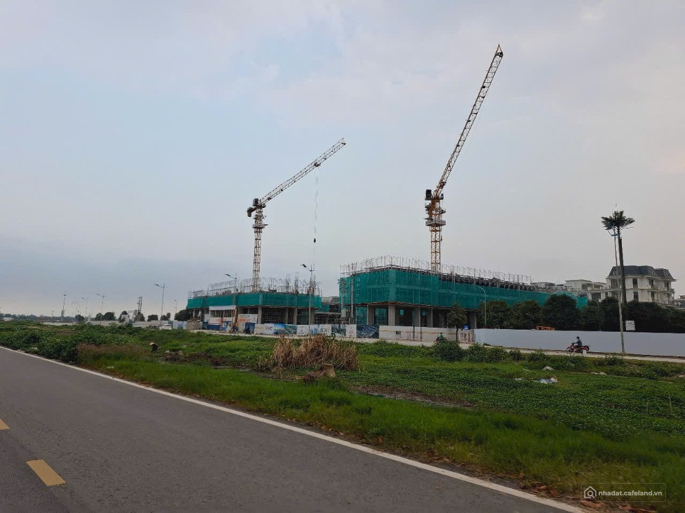 BÁN NHÀ PHỐ 5 TẦNG CENTRAL RIVERSIDE SỔ SẴN, NHẬN NHÀ NGAY CHỈ 5,X TỶ