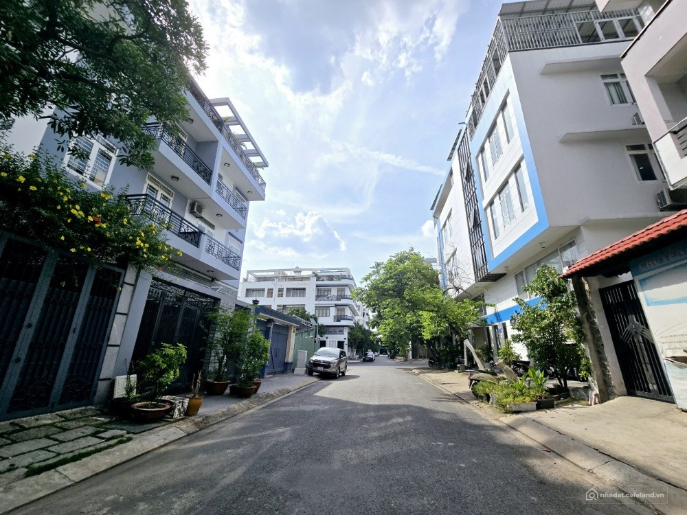BÌNH THẠNH - KHU VỰC Ở CỰC THÍCH - NHÀ 4TẦNG MẶT TIỀN CÔNG VIÊN KHU PHÂN LÔ ĐẸP