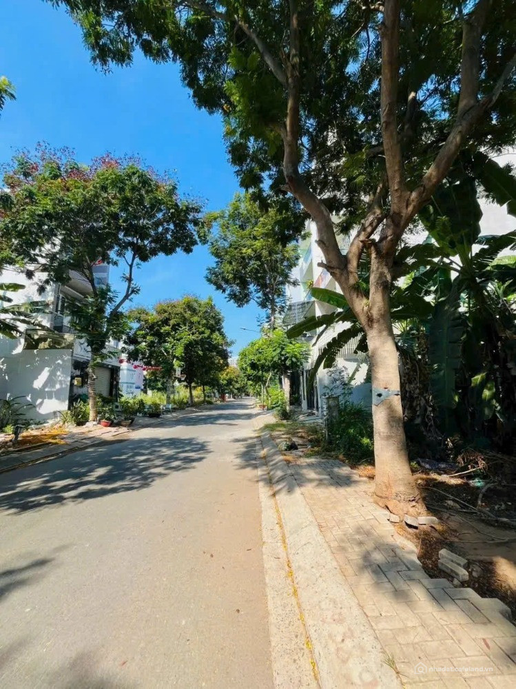 BÁN LÔ ĐẤT 5x20 GIÁ CHỈ 5Tỷ650/100m2 - KHU DÂN CƯ PHONG PHÚ 4- KHANG ĐIỀN.