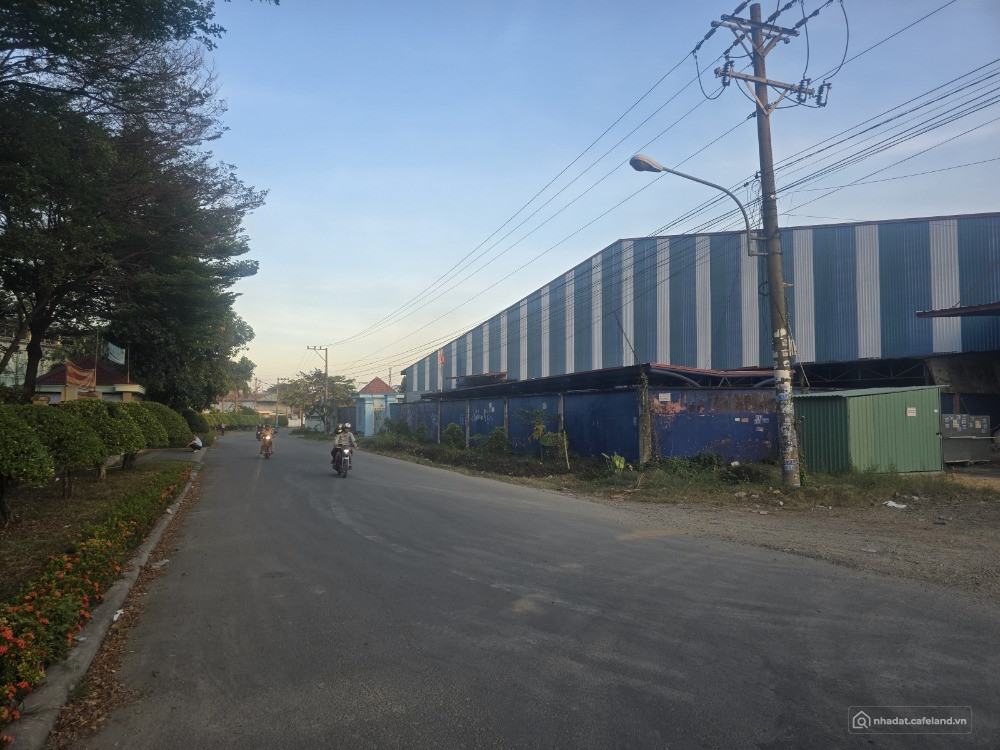 CHÍNH CHỦ BÁN GẤP XƯỞNG ĐANG CHO THUÊ – VỊ TRÍ ĐẮC ĐỊA TÂN UYÊN