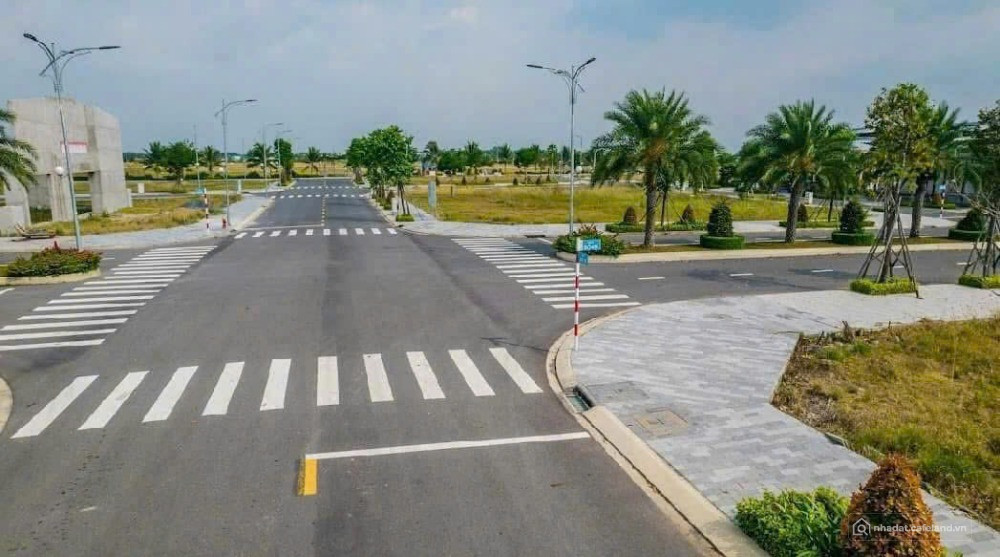 CẦN BÁN ĐẤT CHÍNH CHỦ KINGHILL RESIEDEN THANH PHÚ BẾN LỨC GIÁ CHỈ 850 TRIỆU