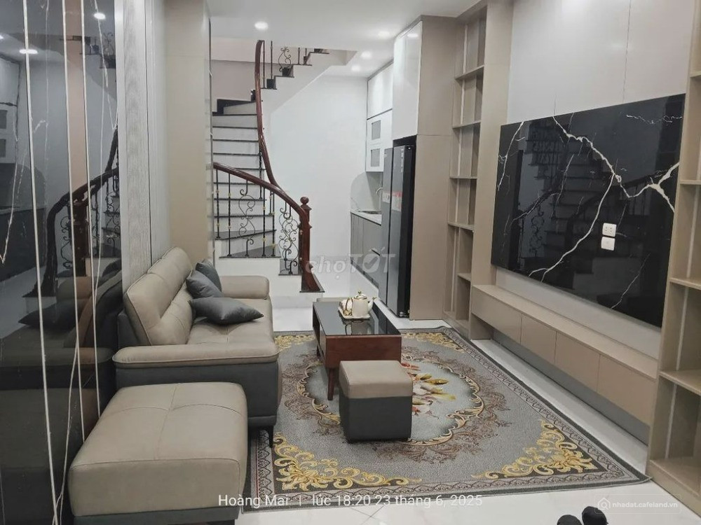 Chủ lên phố cần bán gấp căn nhà mới xây tại Tân Mai, Hoàng Mai
