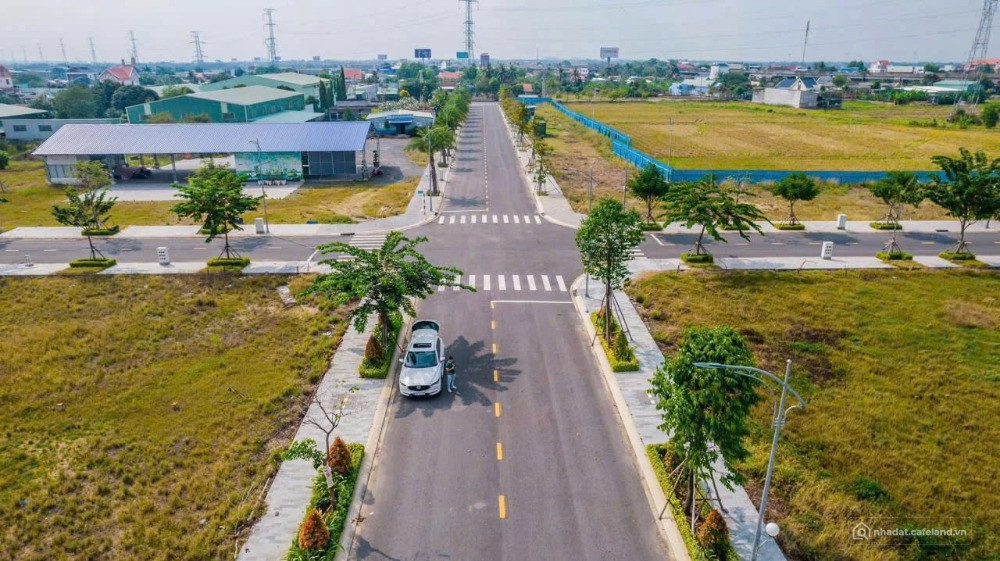 CẦN BÁN ĐẤT KINGHILL RESIDENCE XÃ THANH PHÚ HUYỆN BẾN LỨC CHỈ 850 TRIỆU