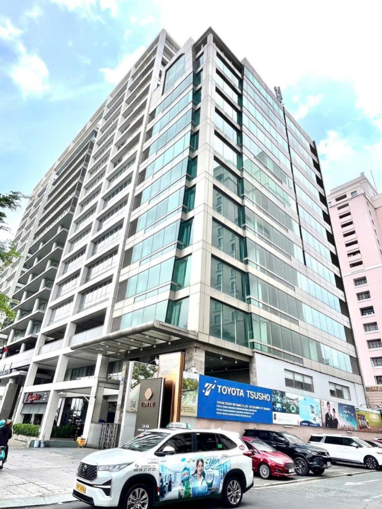 Siêu vị trí ngay bến Bạch Đằng. Bán building MT Tôn Đức Thắng, Q1, DT 10,5 x 32m