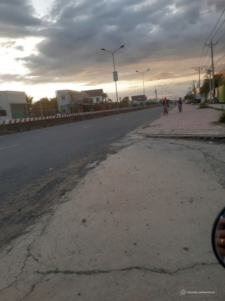 Bán 4700m2 có 1900m2 thổ cư 15ty. tại Cần Giuộc, Long AN