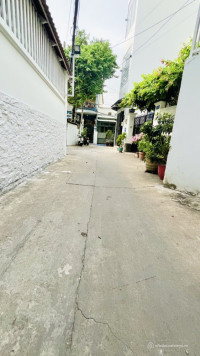 64M² ( nở hậu) × 2 TẦNG - GIÁ CHƯA TỚI 6TỶ - NGAY PCC  SỐ 5 – NGUYỄN VĂN NGHI