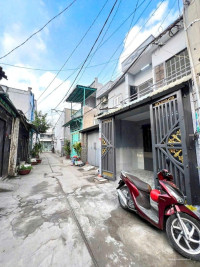 Nhà đẹp giá rẻ 4x15m 3PN có phòng ở tầng trệt hẻm ô tô 5m thông đường 1A VLB