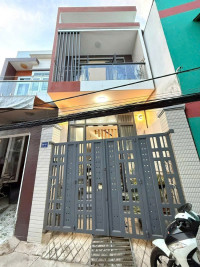 Bán nhà lầu mới đẹp hẻm liên tổ 3-4 đường Nguyễn Văn Cừ . Lộ ô tô