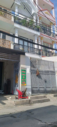 Mặt tiền kinh doanh 3 tầng, gần Viettel Nguyễn Sơn, 6.45 tỷ