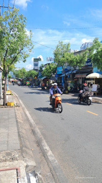 Tân Phú- Mặt tiền KD- hai tầng- dong tiền cho thuê- giá chỉ nhỉnh 7 tỷ.