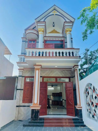 Chủ ngộp tiền, bán gấp nhà sân xe hơi diện tích 120m2 tại Thái Hoà - Bình Dương