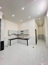 Bán nhà sổ riêng, chỉ 800 triệu sở hữu nggay, 100m2 cách mặt tiền 300m