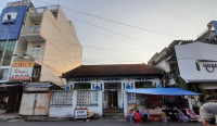 Nhà cổ đẹp 200m2, tiện kd cà phê văn phòng , khu hành chính tỉnh. 40tr