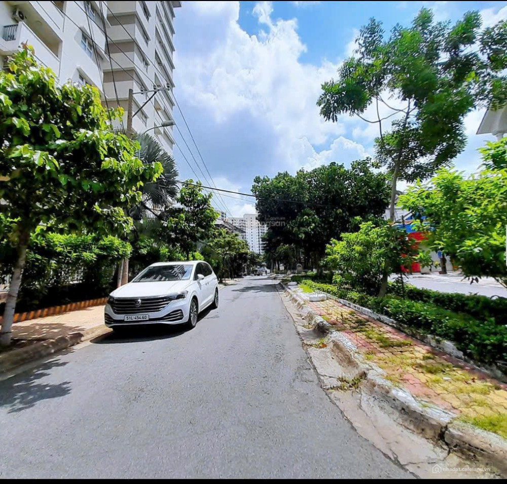 BDS HVL ️️️ 74tr/m2 - Đất biệt thự đường 672 - Phước Long B - Quận 9