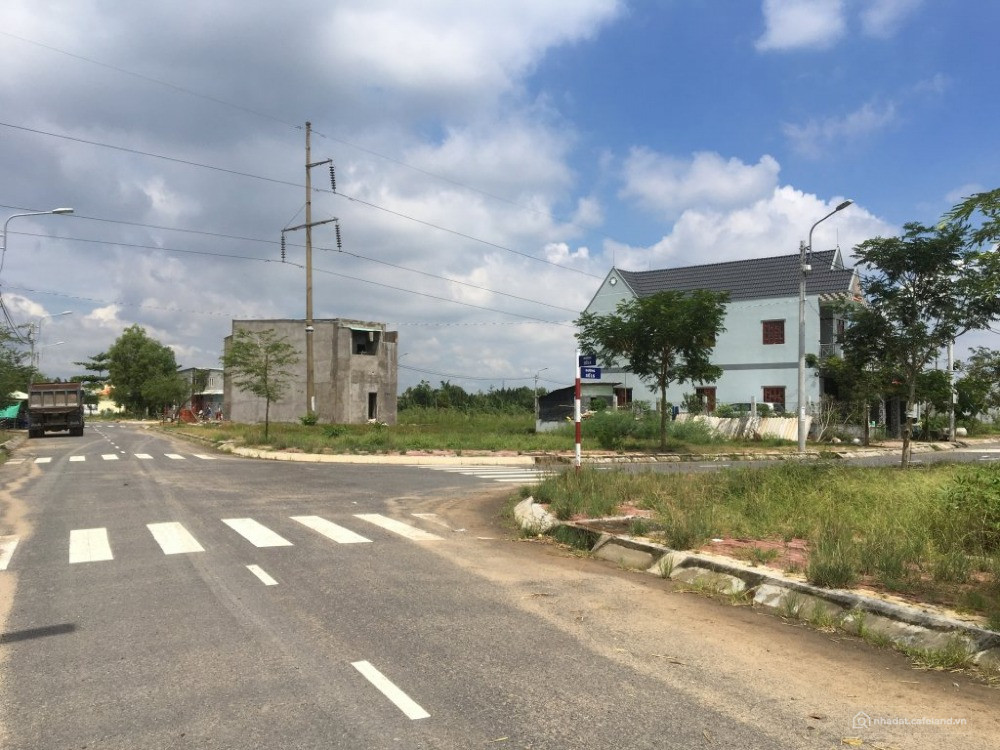 Bán nền 100m2 khu dân cư Thái Sơn Long Hậu giá 2 tỷ