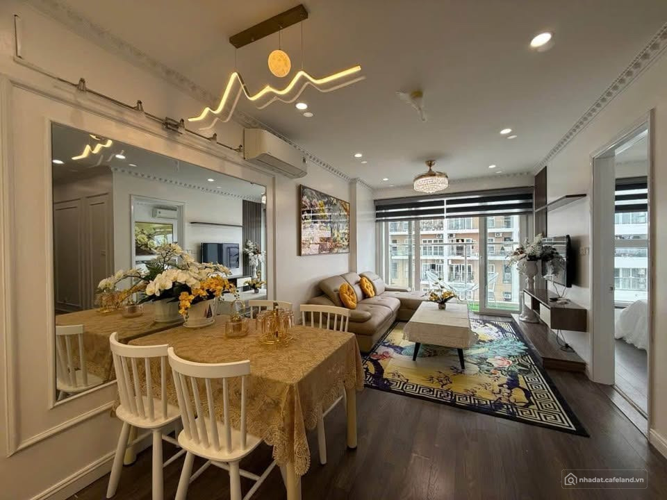 Do chuyển sinh sống nên bán căn hộ 2PN 76m2 view biển trung tâm du lịch Bãi Cháy