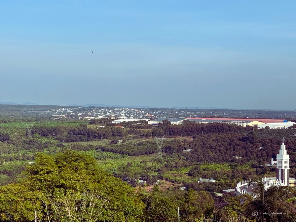 Đón đầu đầu tư nghỉ dưỡng, em đang có sẵn nền 3000m2, có 1 bên view hồ Trị An