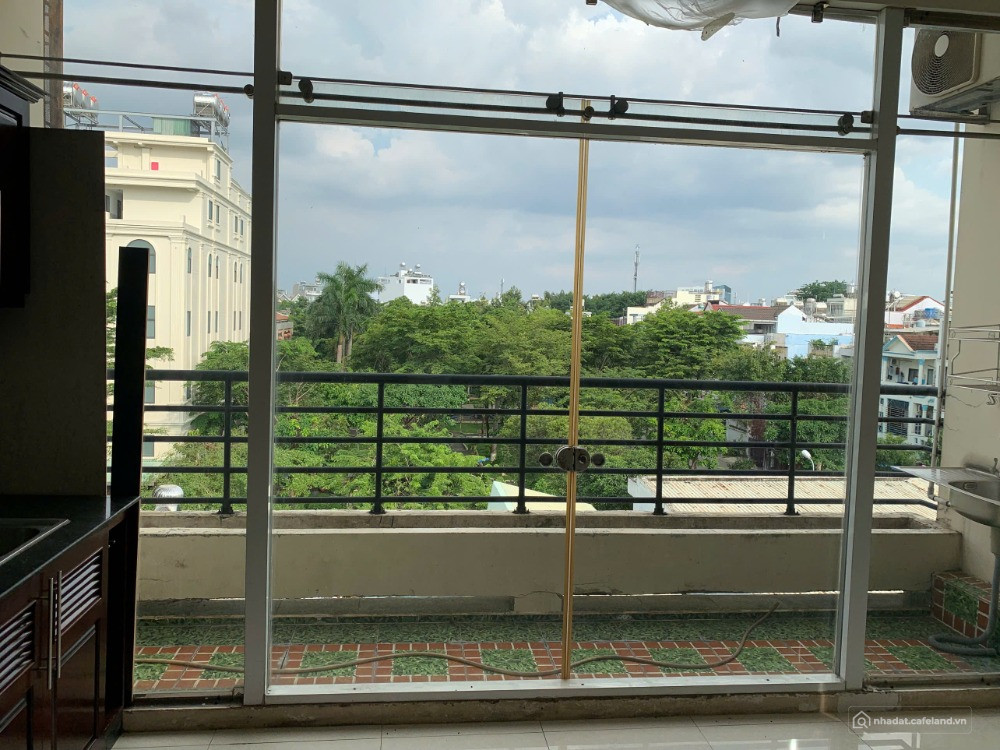 Nhà mặt tiền đường 16m Lê Đức Thọ, phường 15, DT 5x25m, 1 trệt 3 lầu