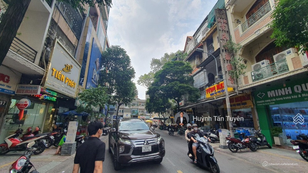 Mặt tiền Bùi Hữu Nghĩa, trung tâm bán vàng chợ Hòa Bình dòng tiền 50 triệu/tháng