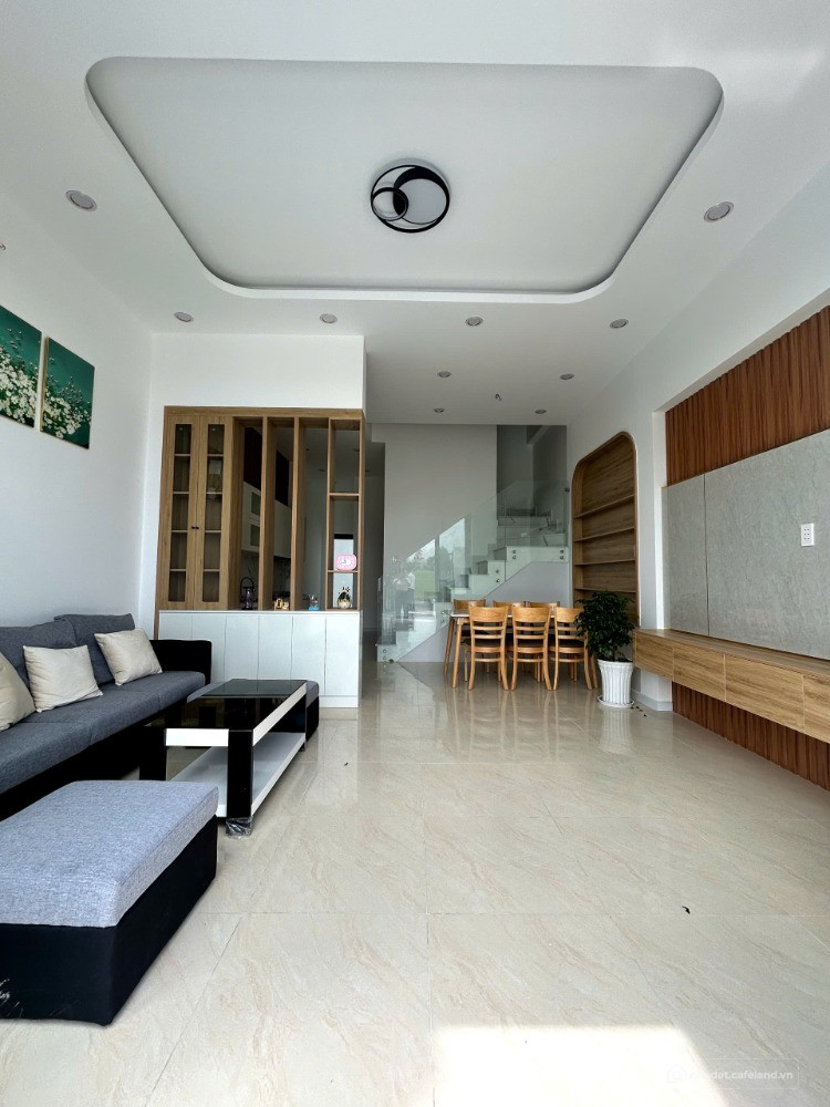 BÁN NHÀ HOÀN CÔNG 3pn 3wc mặt lộ 22m tặng nội thất đầy đủ