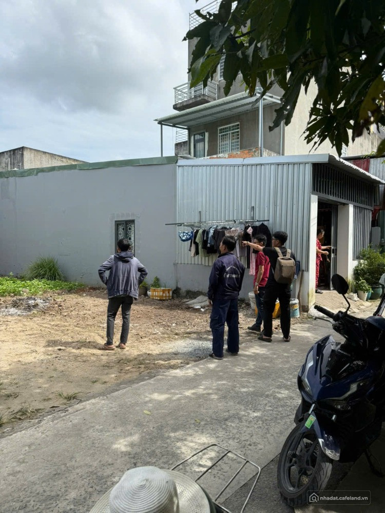 BÁN GẤP LÔ ĐẤT SHR 1/TÂN HIỆP 30 ,TÂN HIỆP,HÓC MÔN NAY LÀ XÃ HÓC MÔN