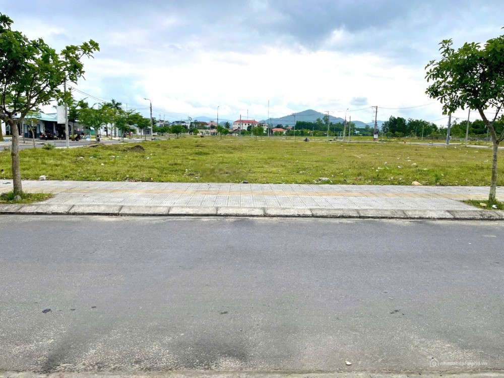 Bán Lô Đất Gần Khu Phố Chợ Đông Phú Kinh Doanh Hoặc An Cư Đều Tốt