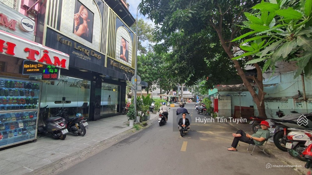 bán nhà MT chợ An Đông Q5, 8x9M 1 trệt 4 lầu kiên cố, có TM, 31 tỷ BL, vỉa kd