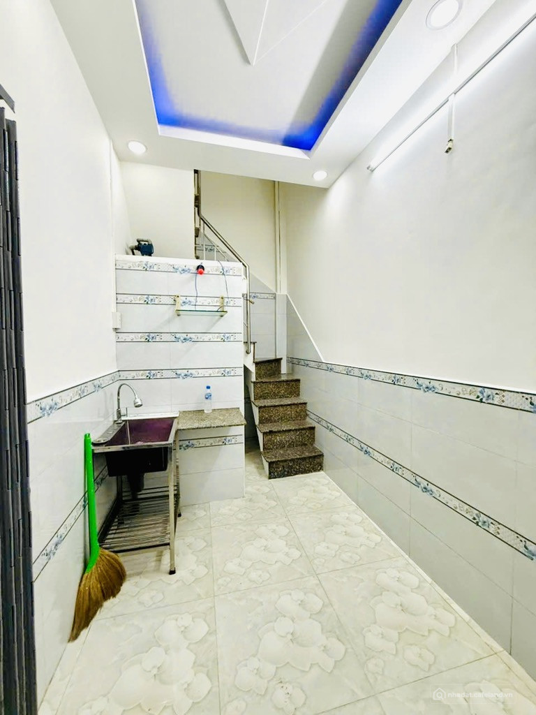 Bán nhà gần mặt tiền Bình Tiên, Văn Thân, Quận 6 – 3 tầng, chỉ hơn 1 tỷ, sổ