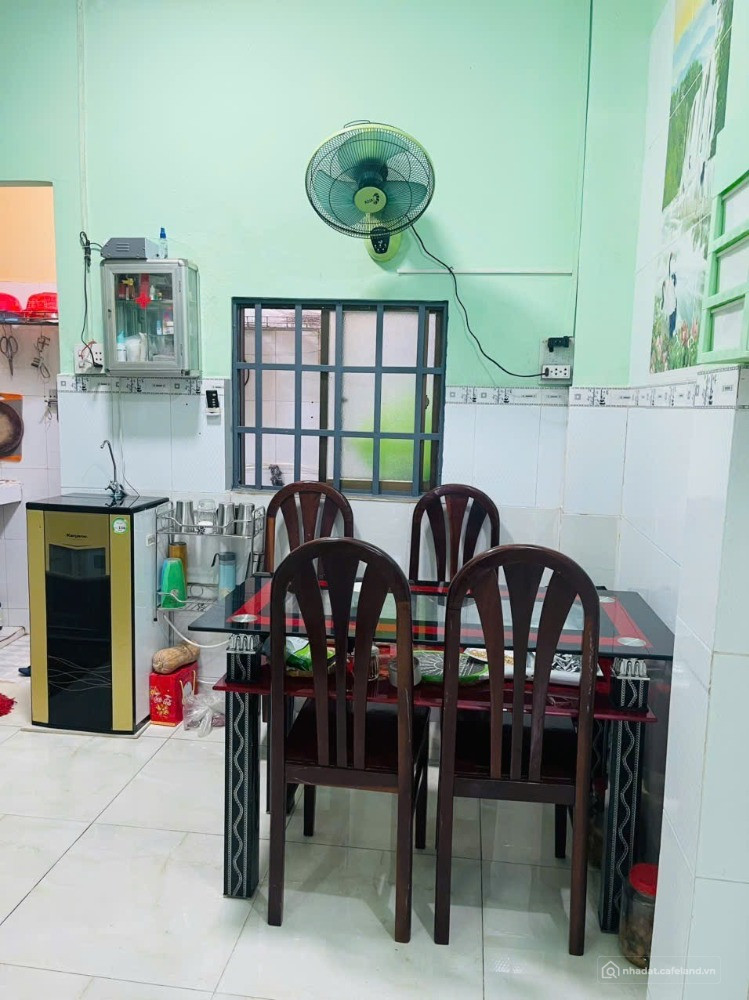 Quận 8- 51m2 -2 tầng hẻm thông sach sẽ không QH chỉ 3.9...T