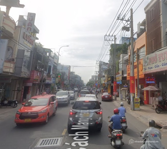 13 tỷ mặt tiền đường CMT8 Tân Bình kinh doanh đa ngành nghề tiệm vàng....