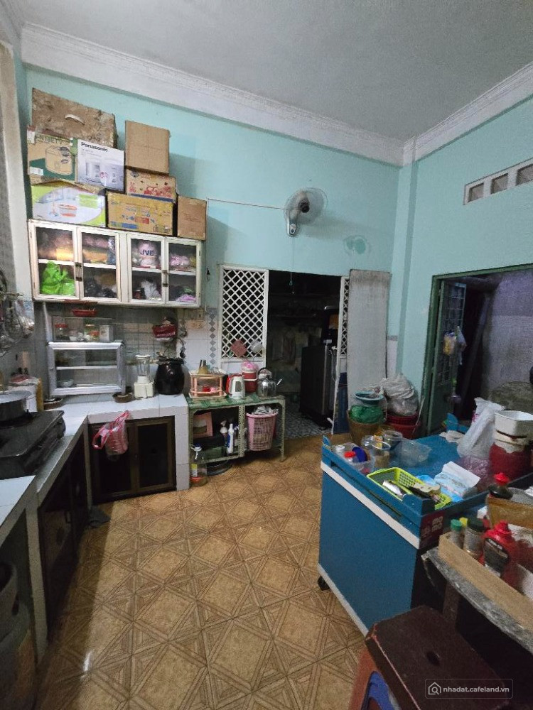 18 tỷ mặt tiền Phạm Vấn kinh doanh đa ngành nghề tiệm vàng, thuốc tây, cafe...
