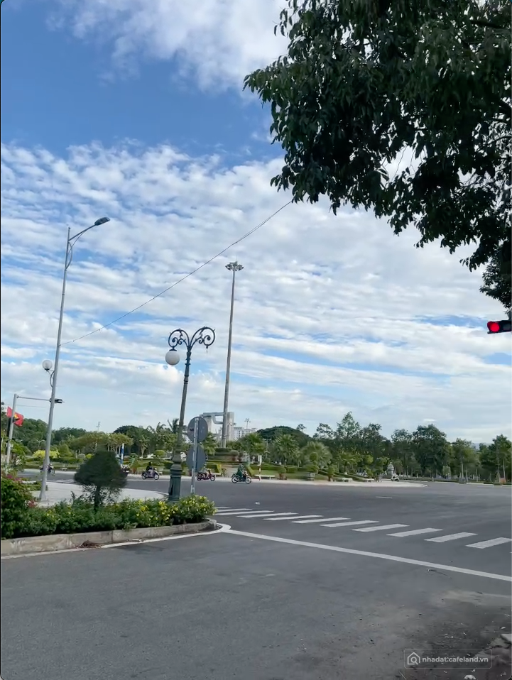 Cho thuê mặt bằng ngay Quảng Trường Thành Phố Phan Rang