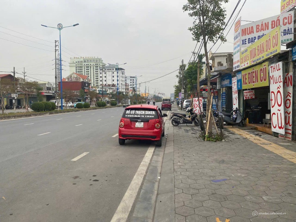 Cho thuê nhà mặt đường Nguyễn Lương Bằng, TP HP mới, 250m2/sàn, mặt tiền 10m, KD