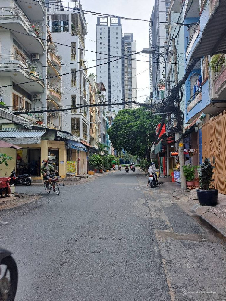 Quận 10, Đường Ba Tháng Hai phường 14, 5 tầng, 27PN, 16 tỷ thương lượng