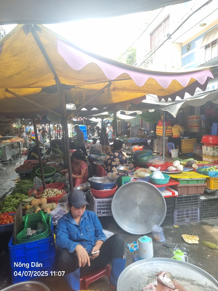 11.5 tỷ mặt tiền giữa chợ Tân Hiệp kinh doanh đa ngành nghề tiệm vàng, thuốc tây