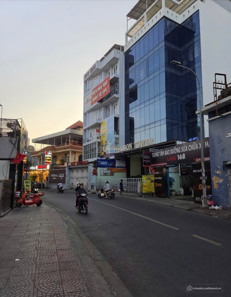 Bán nhà mặt phố Nguyễn Văn Đậu, 24 tỷ
