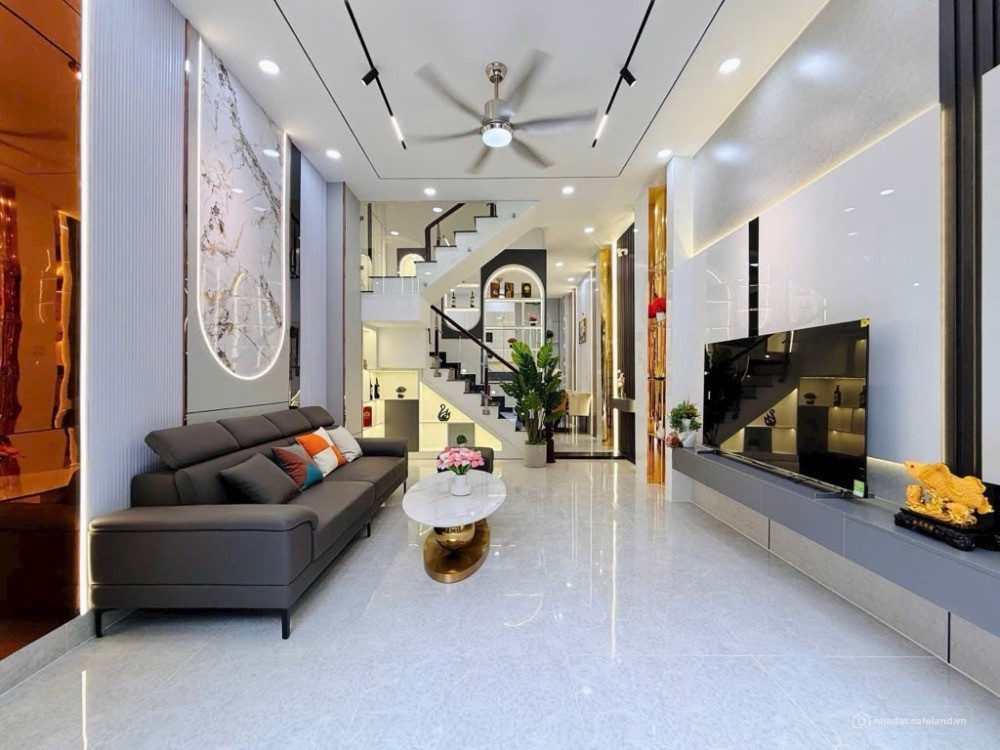 Nhà đẹp Gò Vấp 49m, 4PN, 6WC, full nội thất, ô tô vào tận nơi, gần trường & chợ