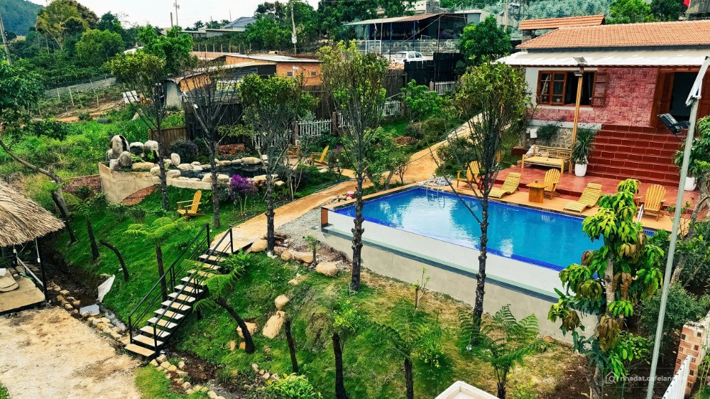 Bán khu nghỉ dưỡng view cực đẹp thích hợp đầu tư và nghỉ dưỡng ngay cạnh Đà Lạt