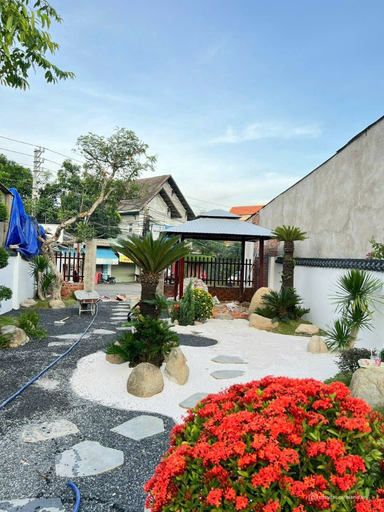 Bán mặt tiền Xa Lộ Hà Nội ngay chân cầu Đồng Nai, Ngã Tư Vũng Tàu