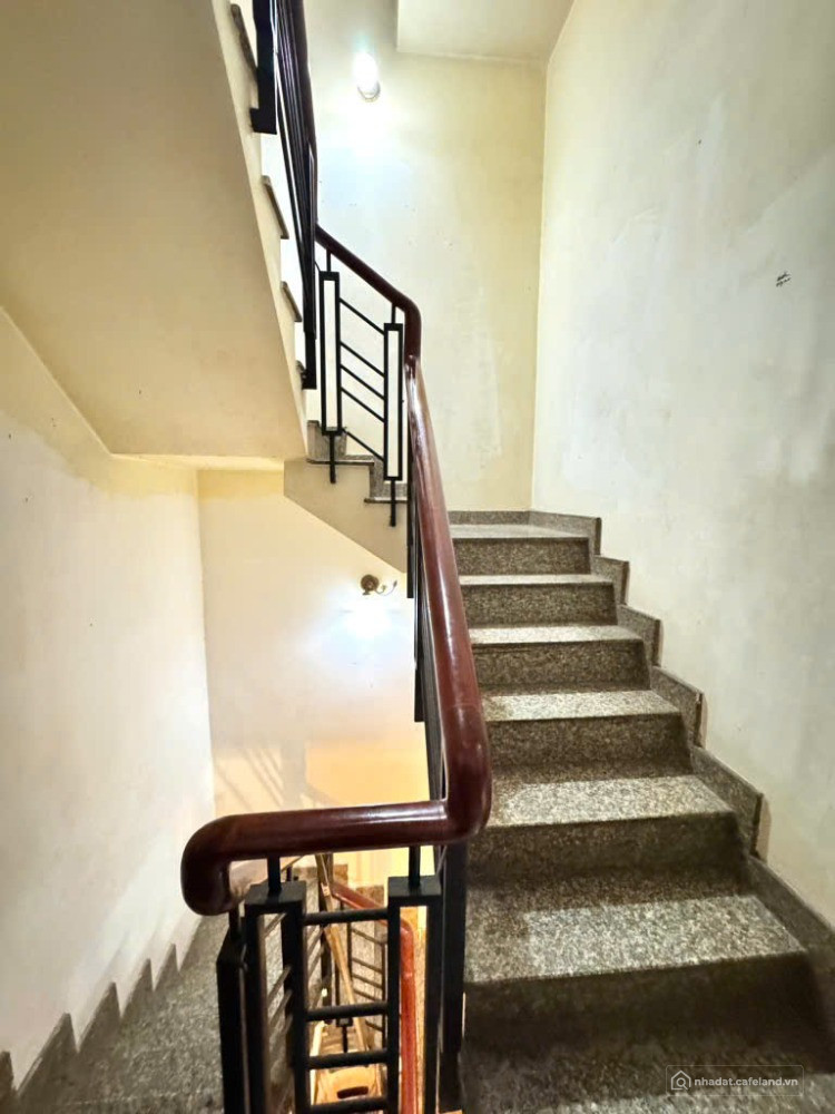 Quận 5, Trần Phú phường 7, 40m2, 5 tầng, 7PN, hơn 8 tỷ