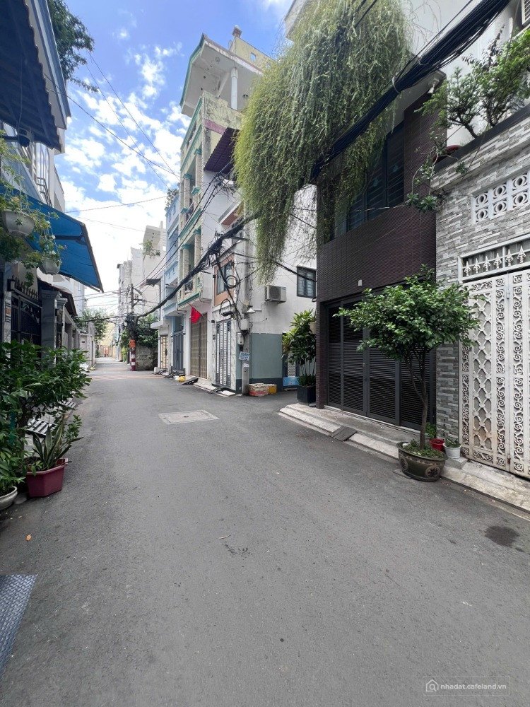 Dòng tiền 60tr/tháng 7 CHDV cao cấp Hoàng Hoa Thám Phú Nhuận DTSD 250m2 Sổ hồng