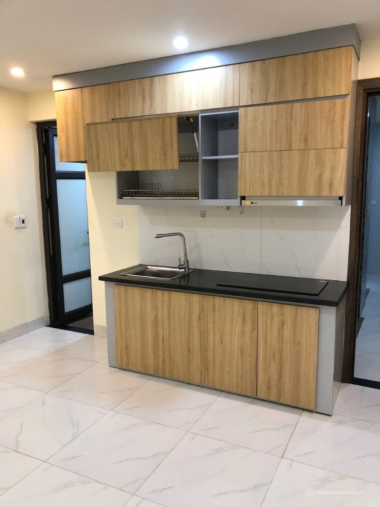 Bán tòa nhà căn hộ 6 tầng, ngõ ô tô Phố Dương Văn Bé: DT 115m giá chỉ 21,5 tỷ