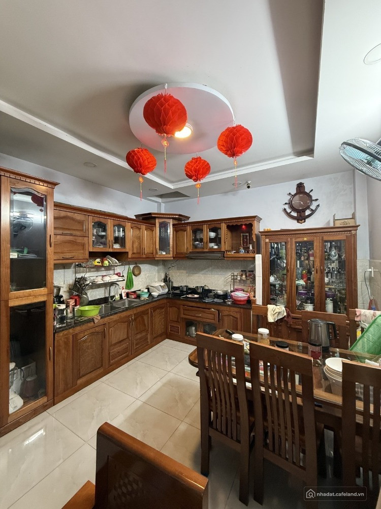 Tân Bình Lạc Long Quân- 4 tầng 4PN 4WC giá chỉ hơn 7T.