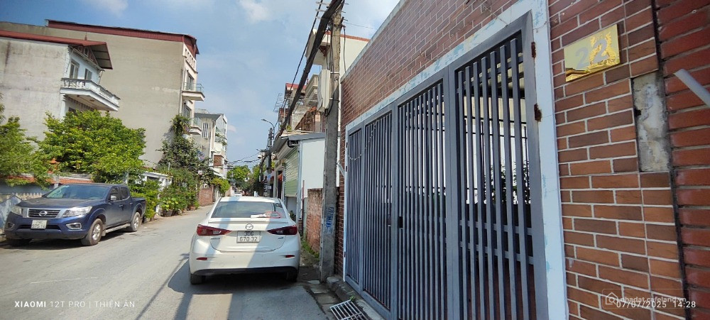 Đất Vàng phố Nguyễn Văn Cừ, Long Biên. 107m*7m, giá 22,5 tỷ. Ô tô, GPXD 9 tầng