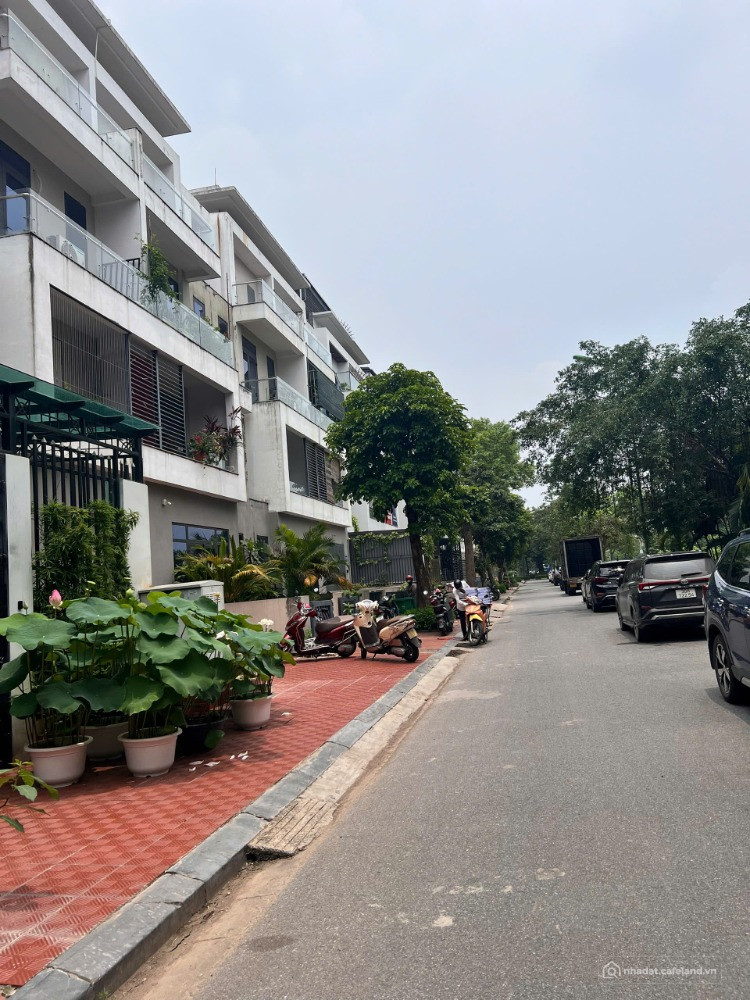 Bán căn liền kề Lan Viên Villas, khu đô thị Đặng Xá, Gia Lâm DT 132m2, giá nhỉn