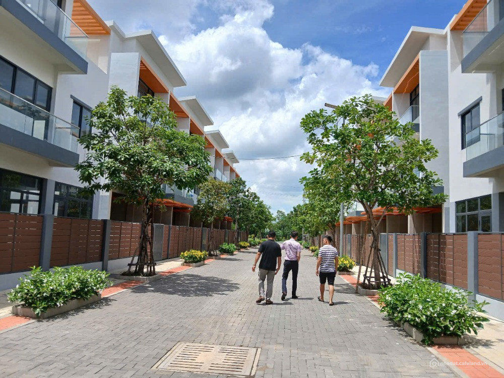 Bán nhà phố Elite Life- Long Hậu, 3,9tỷ - 80m2- chiết khấu 11% - chỉ còn 100căn