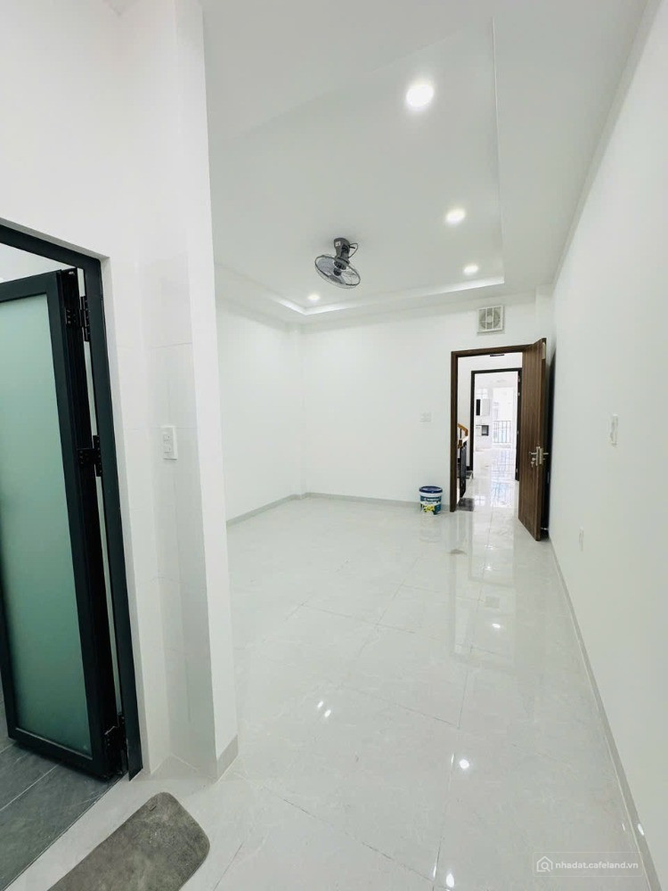Quận 6- Khu V.IP bình Phú-64m2 3 tầng ô tô tránh giá chỉ 8T....