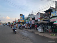 Bán lô đất THỊ XÃ BÌNH LONG 15X40= 600M2 CÓ 150M THỔ CƯ GIÁ 160 TRIỆU,SỔ HỒNG
