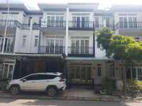 Chủ ngộp bán g nhà phố view công viên1 trệt 2 lầu, KĐT Phúc An City. Giá 1 tỷ 8.